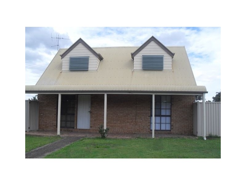 2 Eastwell Court, Mount Warren Park QLD 4207