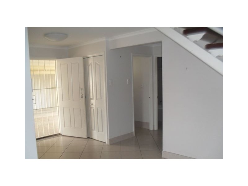 2 Eastwell Court, Mount Warren Park QLD 4207
