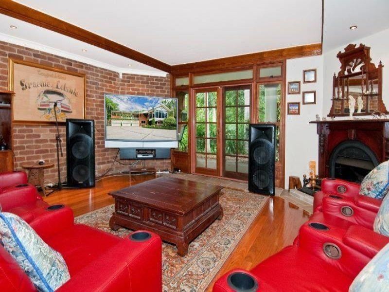 5 Bahrview Drive, Bahrs Scrub QLD 4207