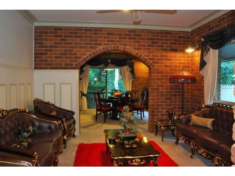 5 Bahrview Drive, Bahrs Scrub QLD 4207