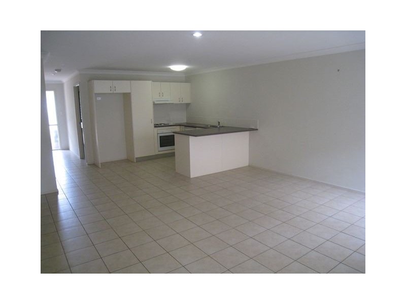 3/8 Shareece Court, Crestmead QLD 4132