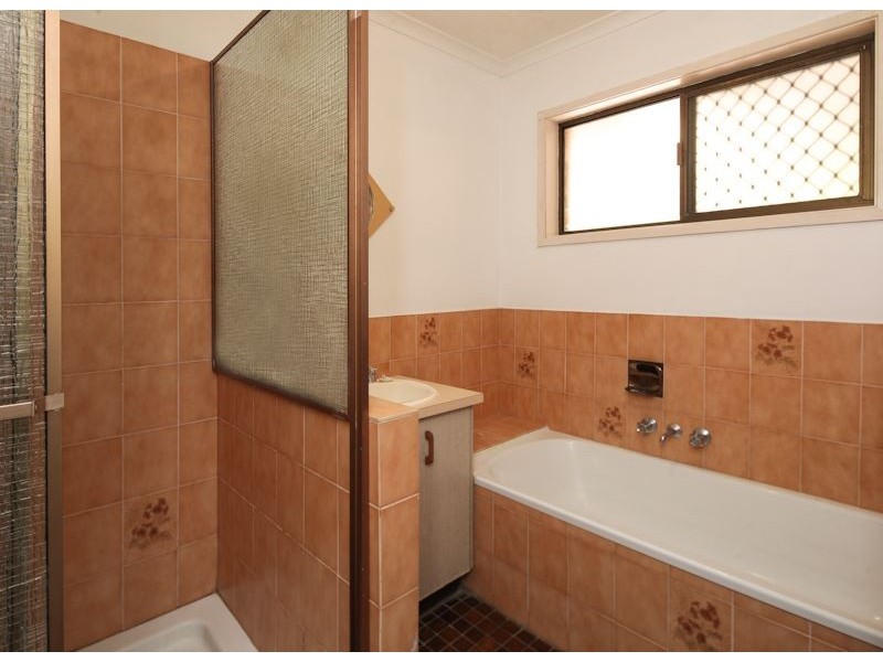 34 Avonmore Street, Edens Landing QLD 4207