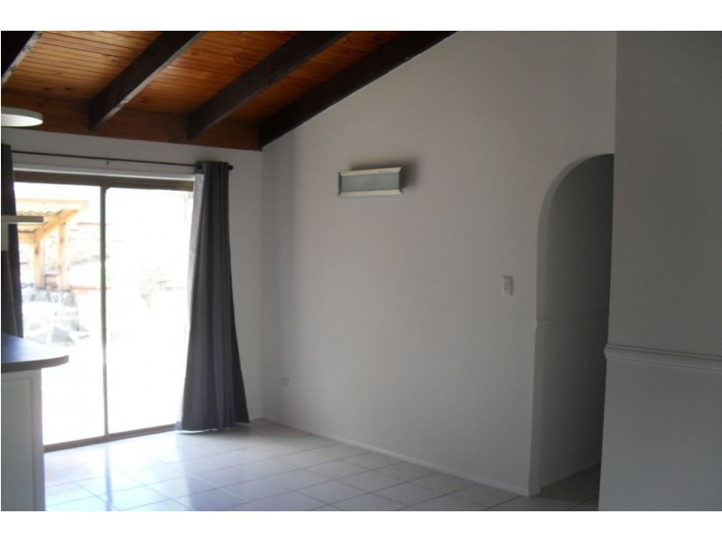 26 Shields Street, Mount Warren Park QLD 4207