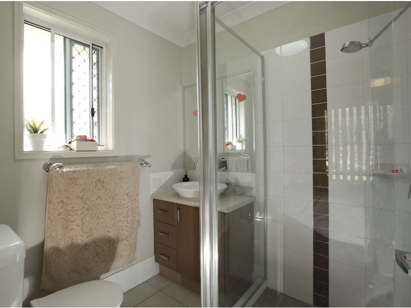 4 Alvine Drive, Eagleby QLD 4207