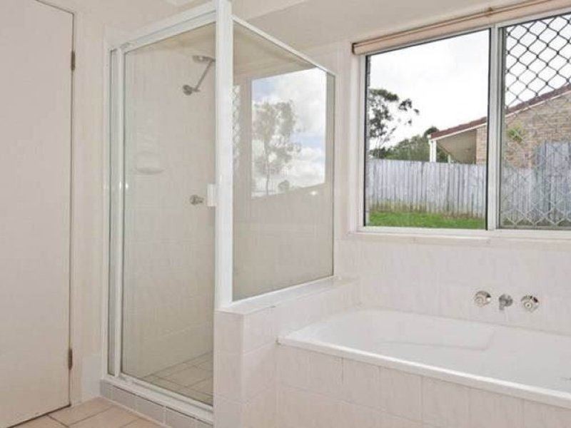 1 Bou Crt, Edens Landing QLD 4207