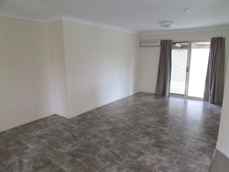 94 Castile Crescent, Edens Landing QLD 4207