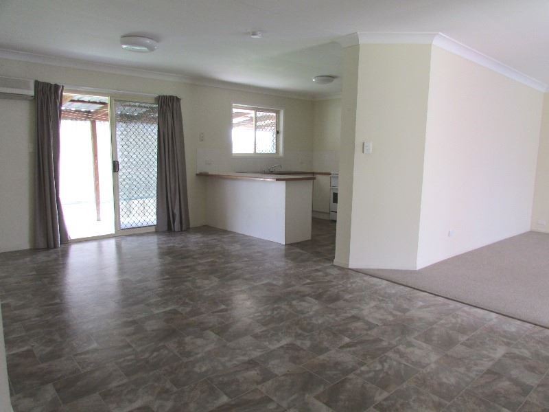 94 Castile Crescent, Edens Landing QLD 4207
