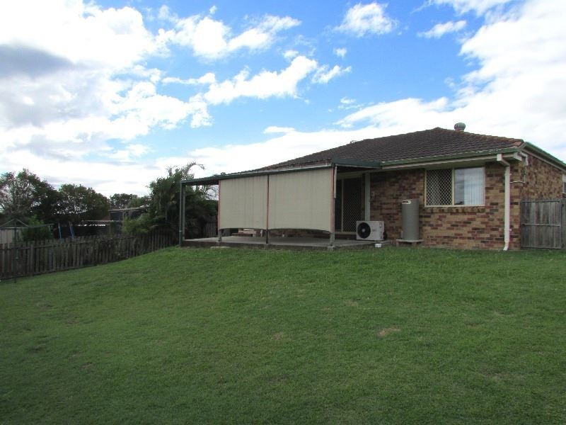 94 Castile Crescent, Edens Landing QLD 4207