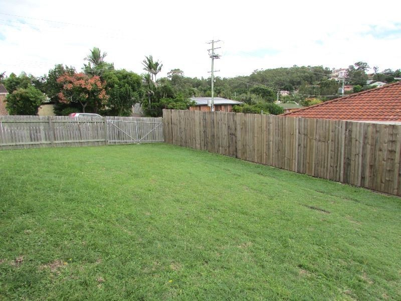 94 Castile Crescent, Edens Landing QLD 4207