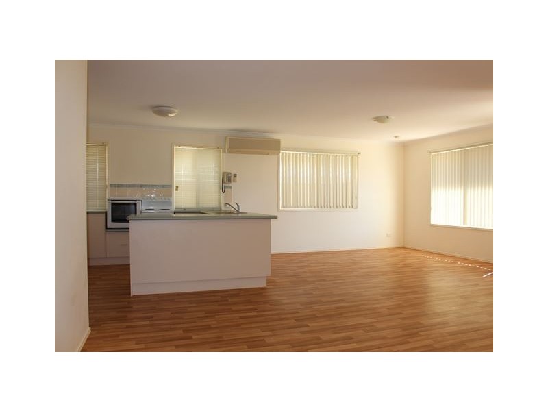 202/16 Holzheimer Road, Bethania QLD 4205