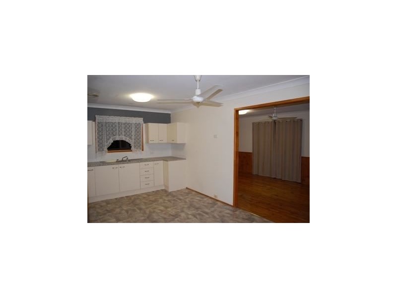 8 Louis Street, Beenleigh QLD 4207