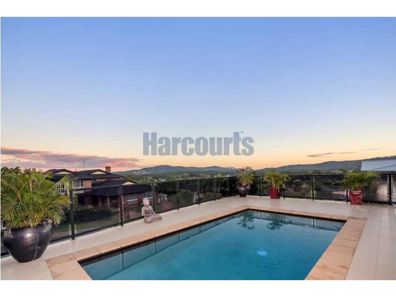 16 Mimi Crt, Mount Warren Park QLD 4207