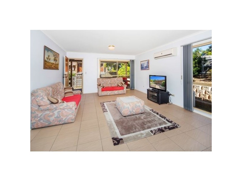 1/145 Castile Cres, Edens Landing QLD 4207