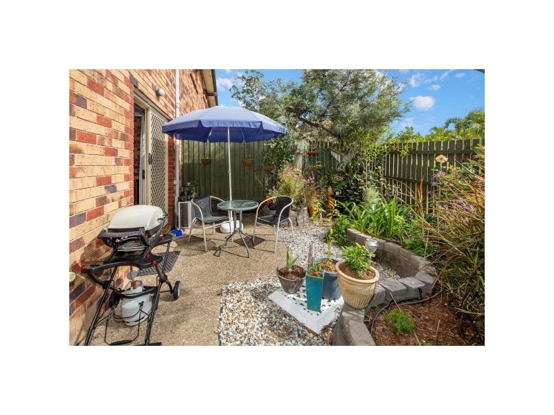 2/108 Overland Drive, Edens Landing QLD 4207