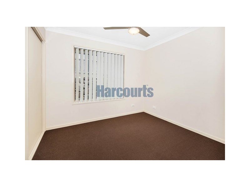 61 Woodlands Blvd, Waterford QLD 4133