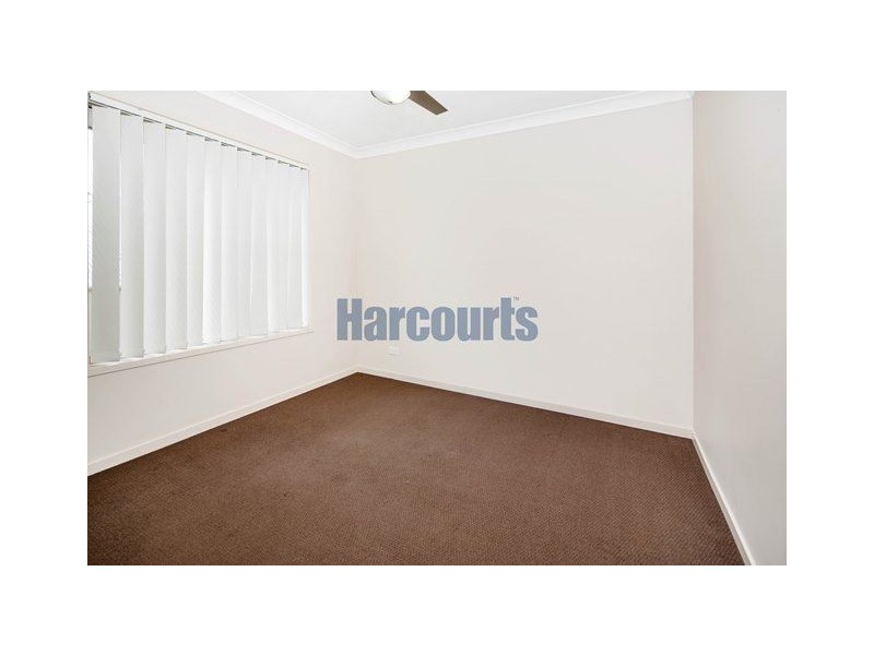 61 Woodlands Blvd, Waterford QLD 4133