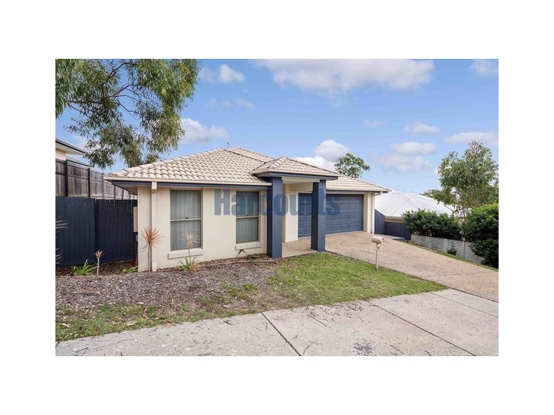 61 Woodlands Blvd, Waterford QLD 4133