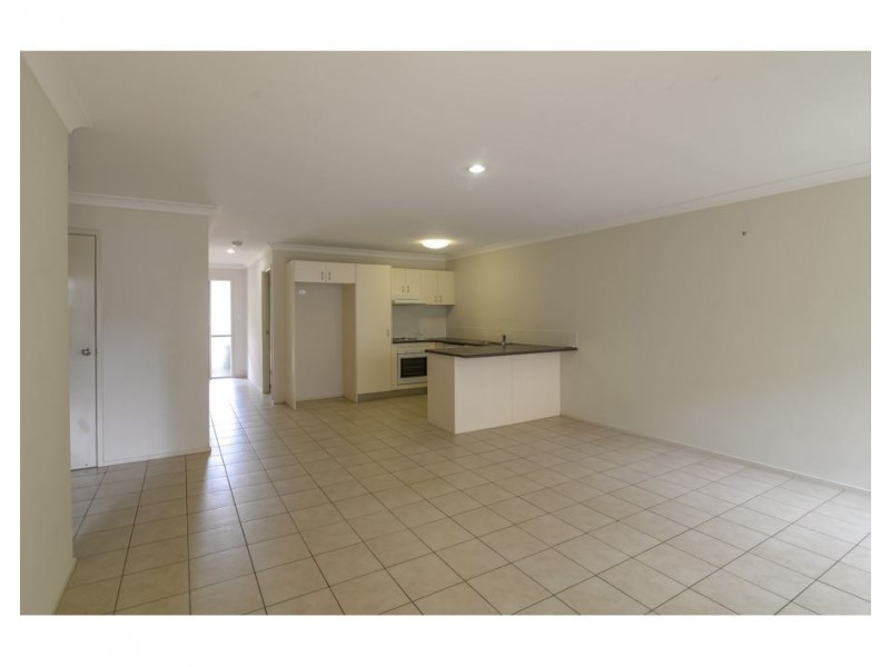 3/8 Shareece Court, Crestmead QLD 4132