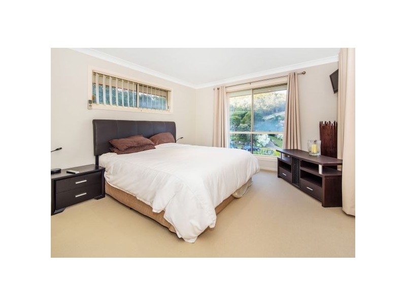 6 Laura Ct, Mount Warren Park QLD 4207