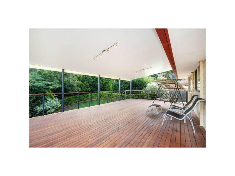 6 Laura Ct, Mount Warren Park QLD 4207