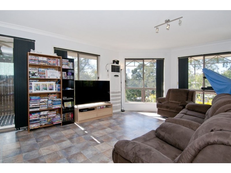 29 Chatfield Street, Edens Landing QLD 4207