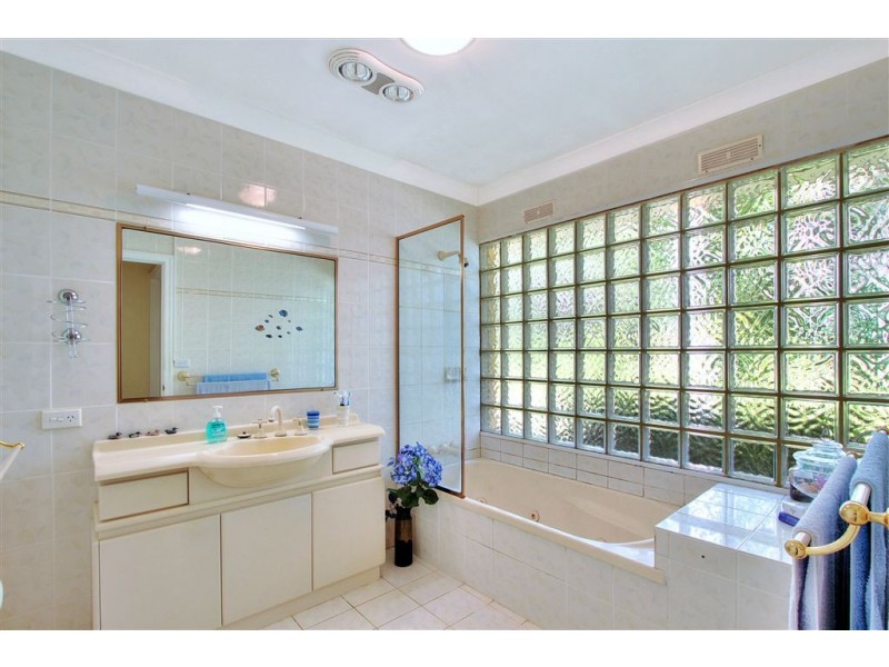 33-37 Ponderosa Ave, Buccan QLD 4207