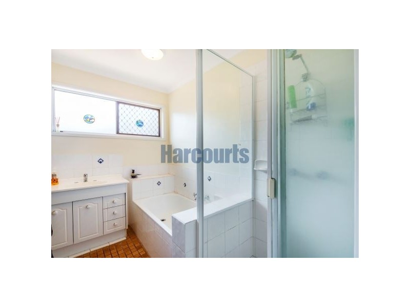 2 Ainslee Ct, Mount Warren Park QLD 4207