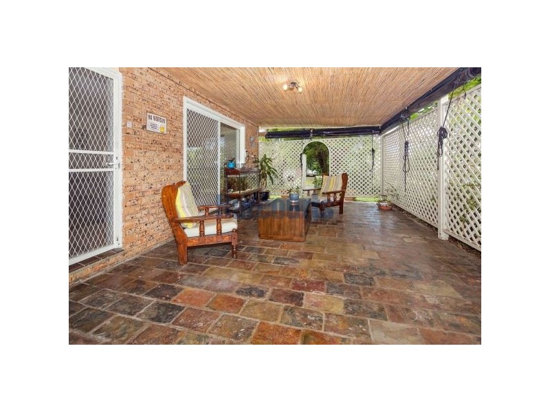2 Ainslee Ct, Mount Warren Park QLD 4207