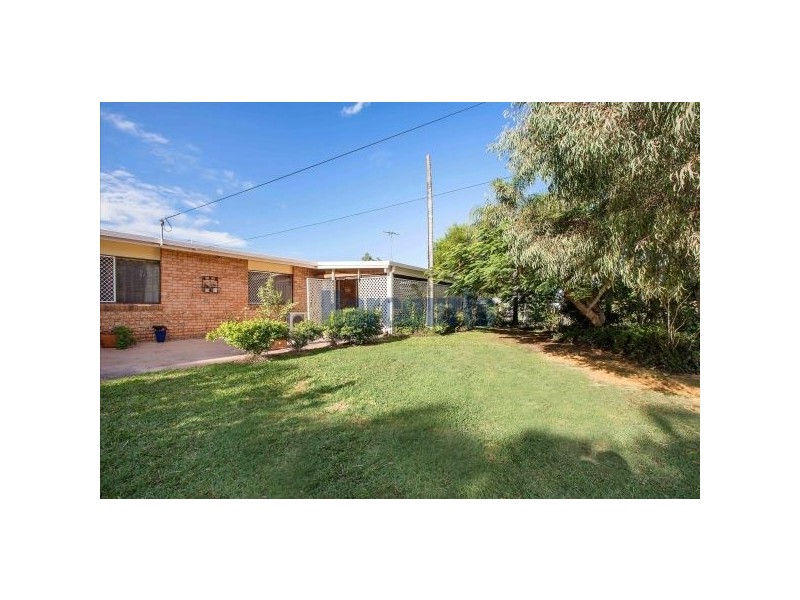 2 Ainslee Ct, Mount Warren Park QLD 4207