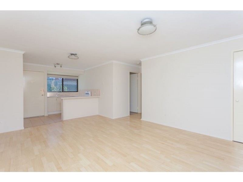 2/12 Albert Street, Eagleby QLD 4207