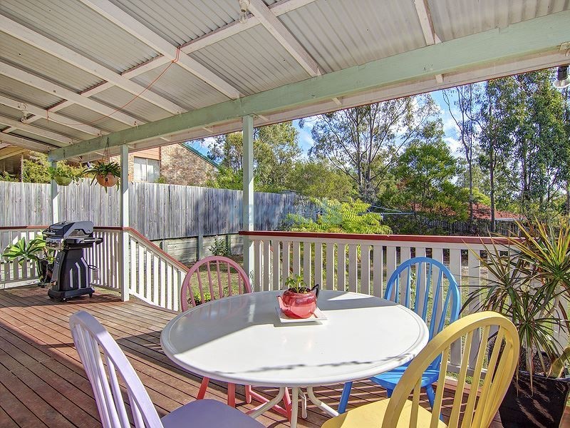 19 Lima Street, Edens Landing QLD 4207