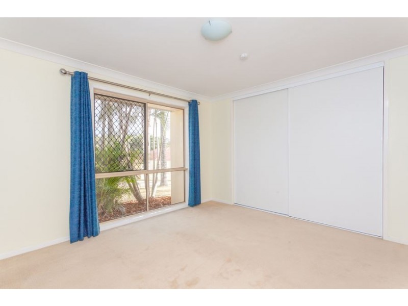 4 Richter Court, Edens Landing QLD 4207