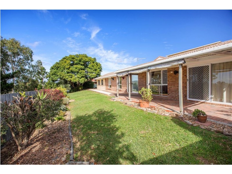 46 Hillside Crescent, Edens Landing QLD 4207