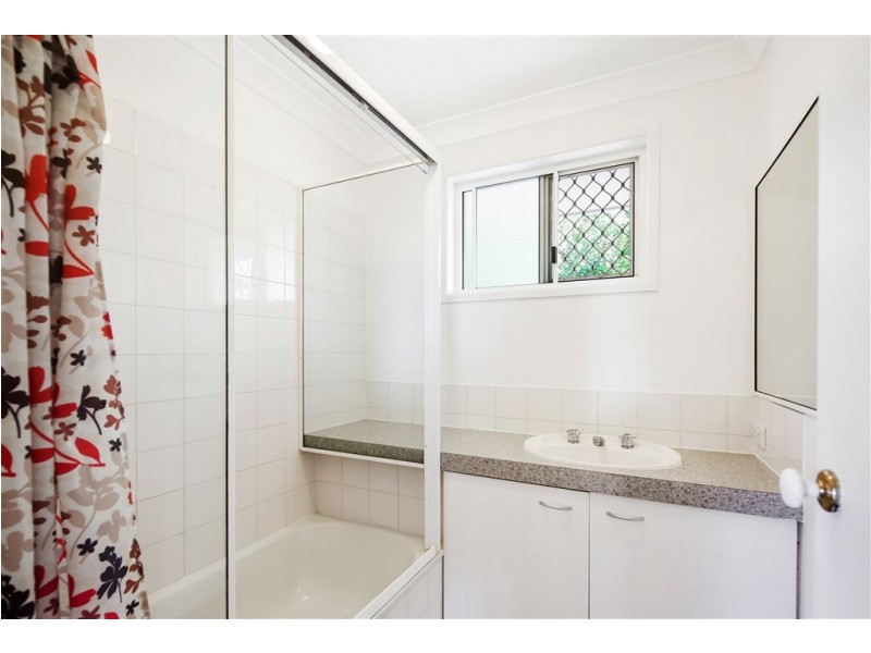 46 Hillside Crescent, Edens Landing QLD 4207