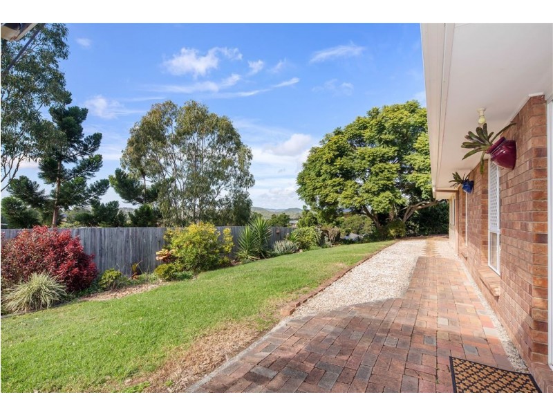 46 Hillside Crescent, Edens Landing QLD 4207