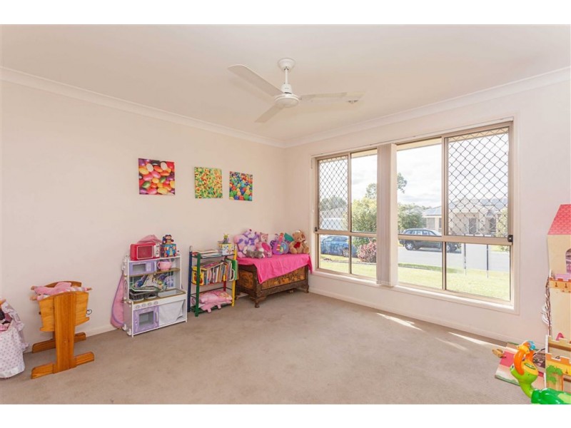 5 Crescendo Place, Crestmead QLD 4132