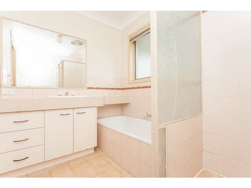 58 Loane Drive, Edens Landing QLD 4207