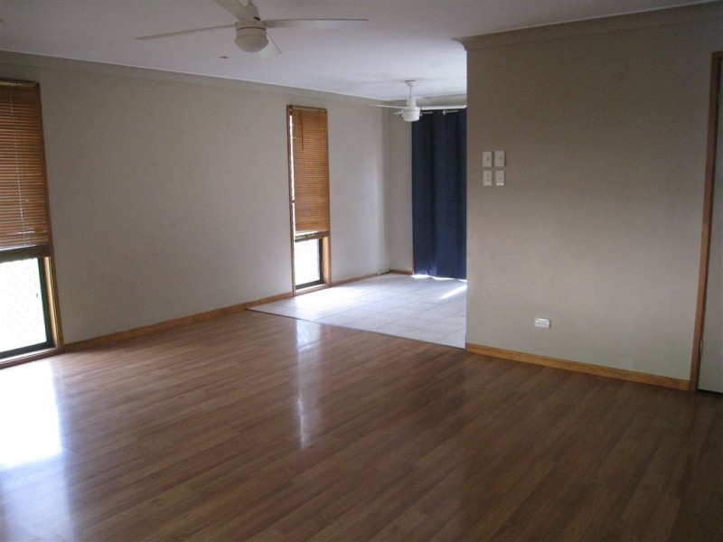 15 Mitre Street, Holmview QLD 4207