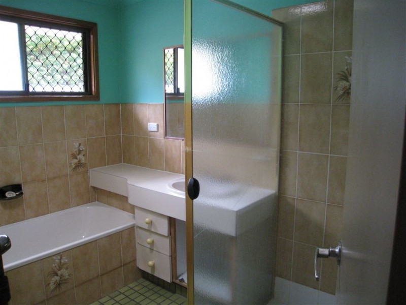 15 Mitre Street, Holmview QLD 4207