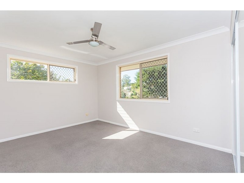 44 Avonmore Street, Edens Landing QLD 4207