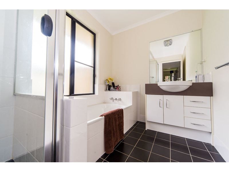 3 Mullins Street, Ormeau Hills QLD 4208