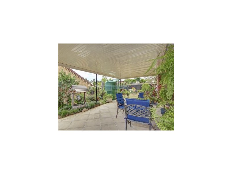 1 Tregana Crt, Edens Landing QLD 4207