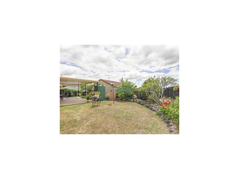 1 Tregana Crt, Edens Landing QLD 4207