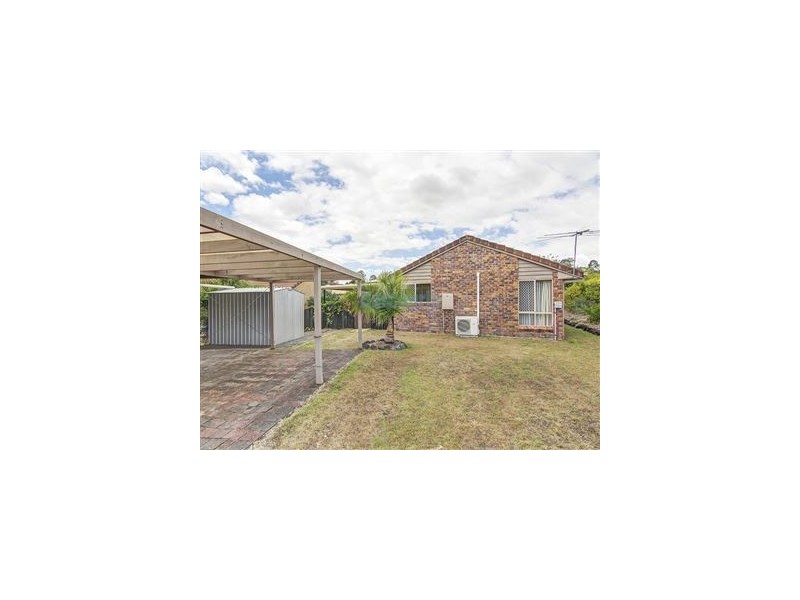 1 Tregana Crt, Edens Landing QLD 4207