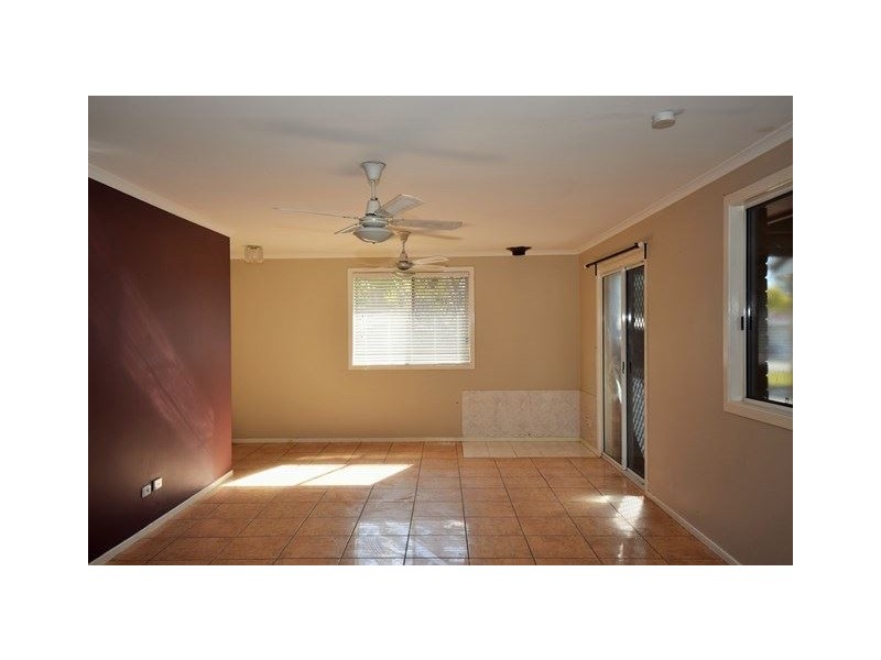 4 Bergomi Court, Eagleby QLD 4207