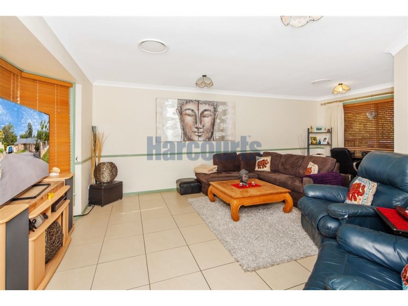 42 Yvonne Cr, Mount Warren Park QLD 4207