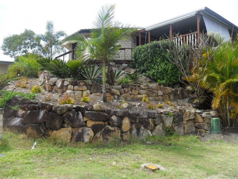 10 Kempe Place, Edens Landing QLD 4207