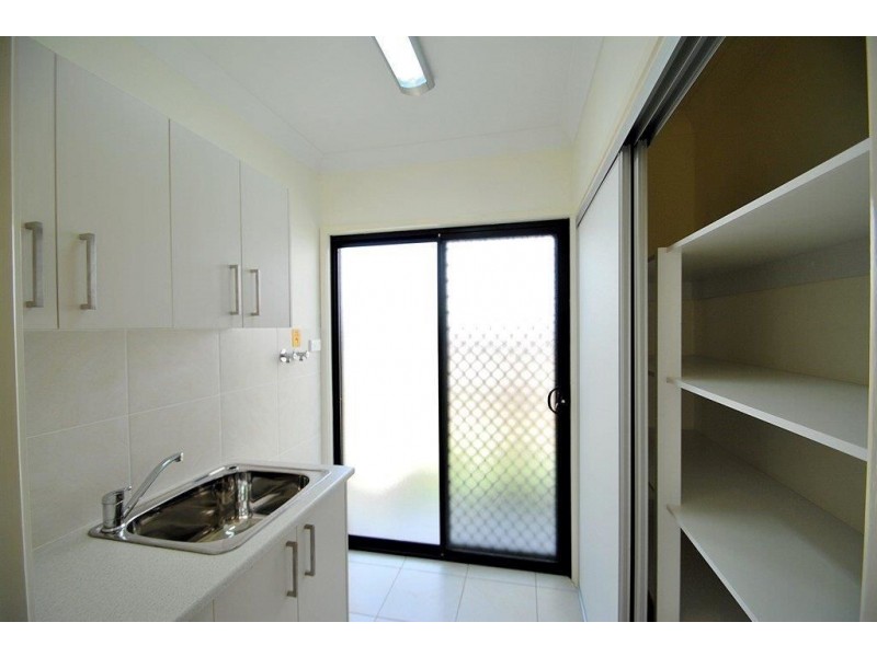 26 Long Island Drive, Windaroo QLD 4207