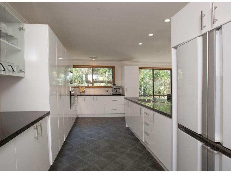 90 Grassdale Street, Buccan QLD 4207