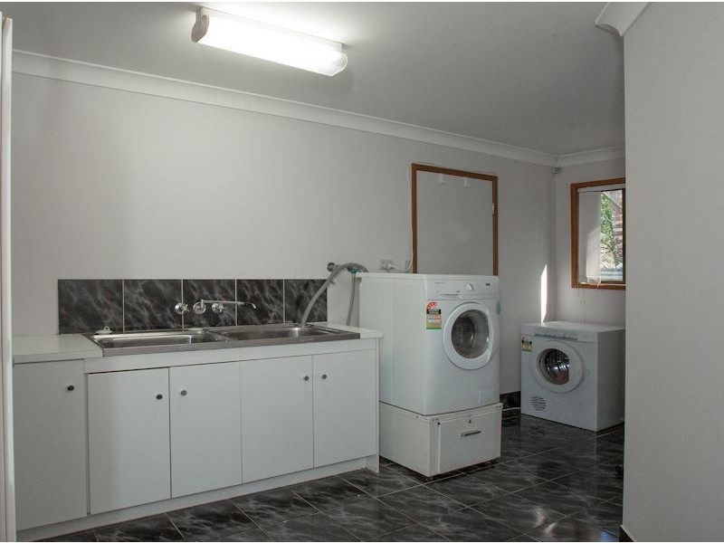 90 Grassdale Street, Buccan QLD 4207